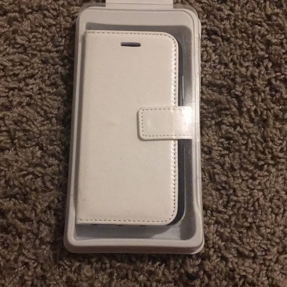White iPhone X leather wallet phone case! Nwot